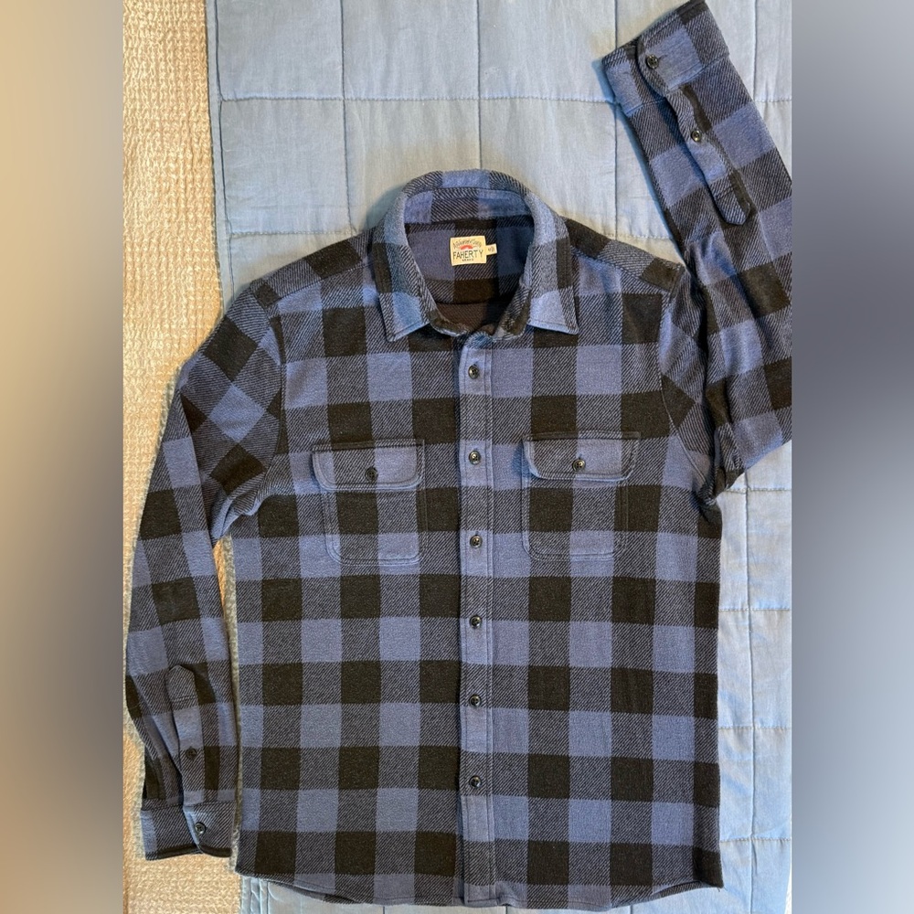 Faherty Plaid Flannel Shirt Jacket Men’s M Blue Black Heavyweight Overshirt